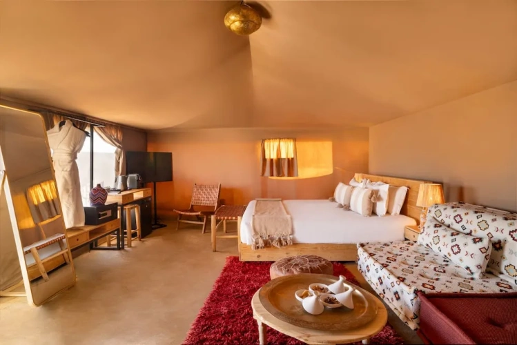 Suite with pool view