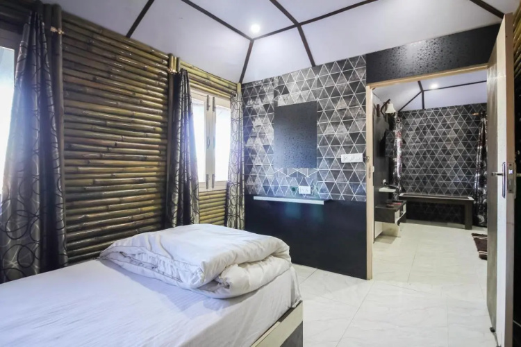 Glamwood Resort