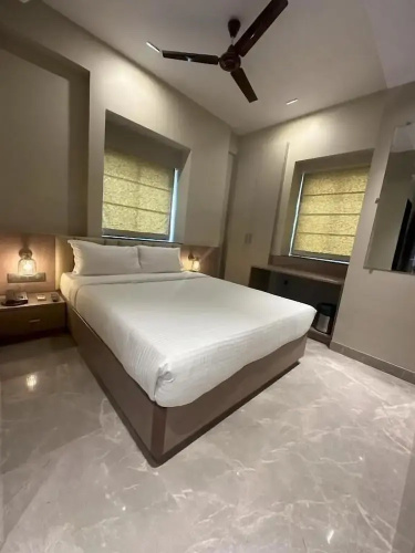 Hotel Falcon Inn