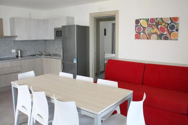 2 Bedrooms Apartment