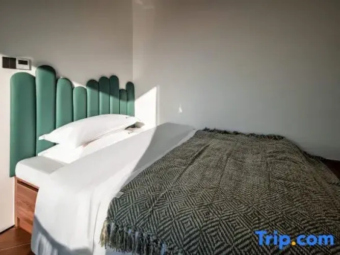2 Bedrooms Family Cottage with balcony and with mountain view