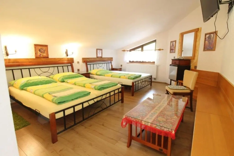 Standard Quadruple room