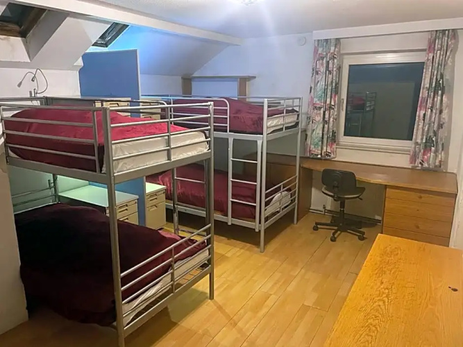 Suburb Hostel
