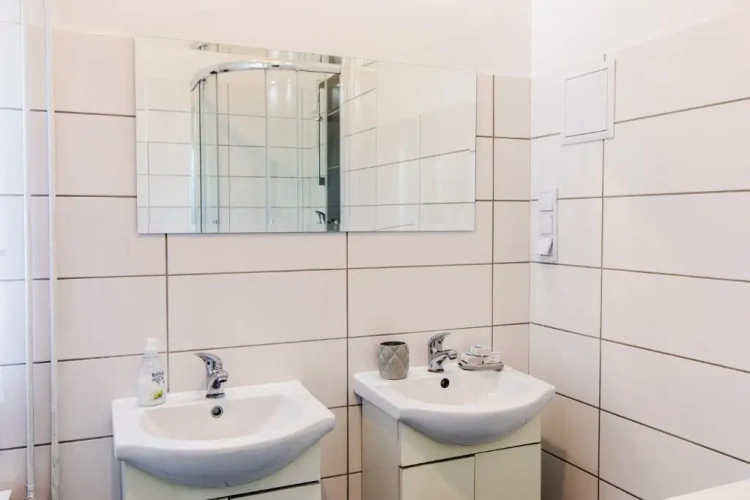 2 Bedrooms Double Apartment