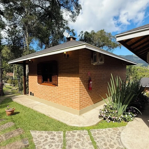Deluxe Chalet with mountain view