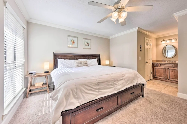 3 Bedrooms Apartment