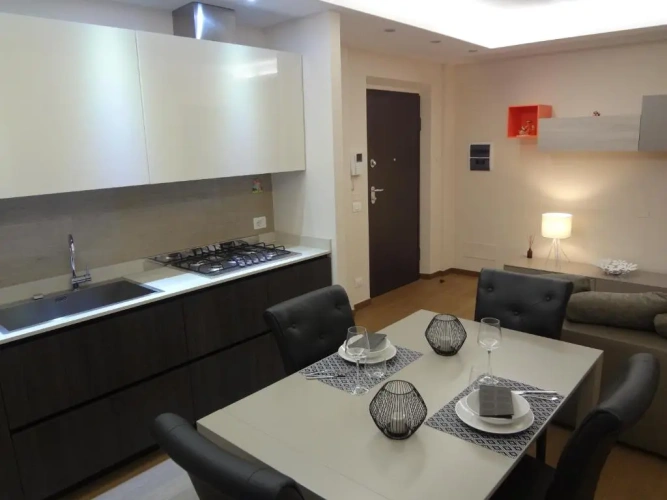 2 Bedrooms Apartment