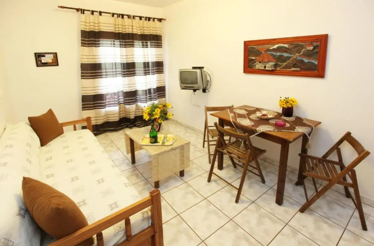 Ostria Hotel