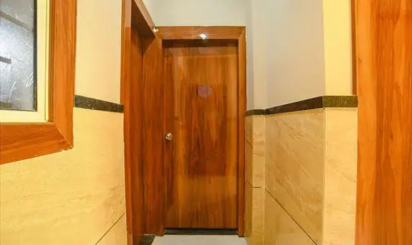 FabHotel Royal Palace Indore