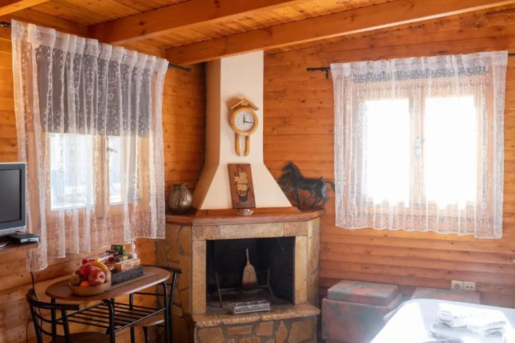 Aliki Guest House