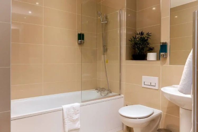 1 Bedroom Apartment with balcony