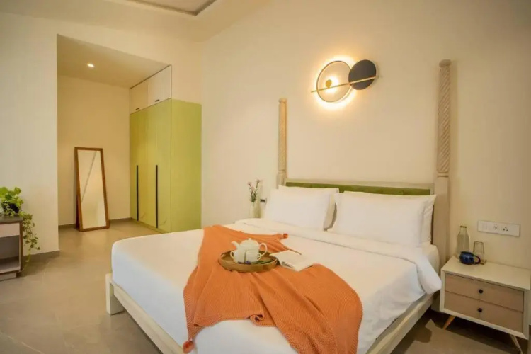 Cloud7 Waves Luxury 4 BHK Villa by Elivaas
