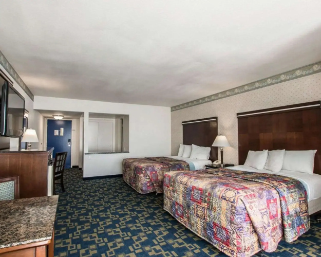 Motel 6 Oceanside, CA Marina / Camp Pendleton
