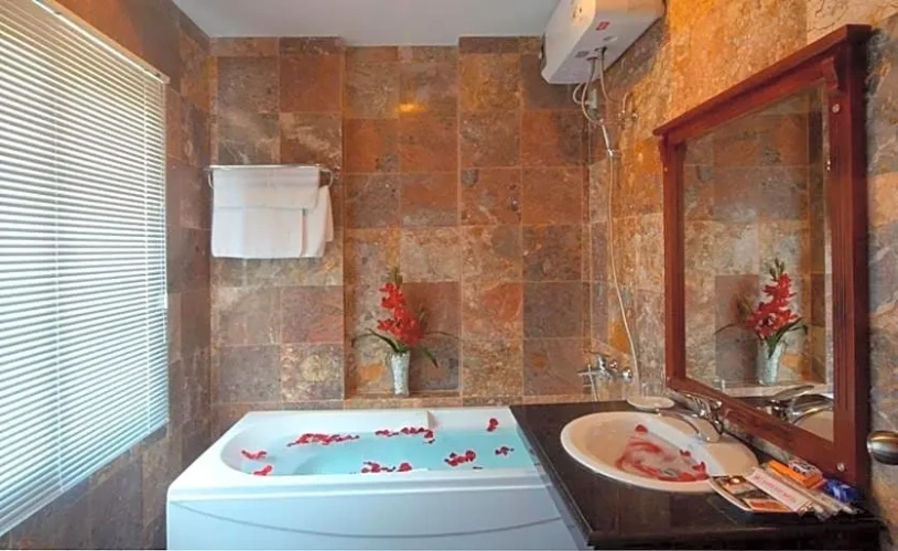 Deluxe Double room with view