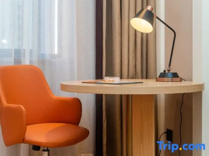Vienna Hotel (Yuzhou Yuxin District Yu Square Branch)