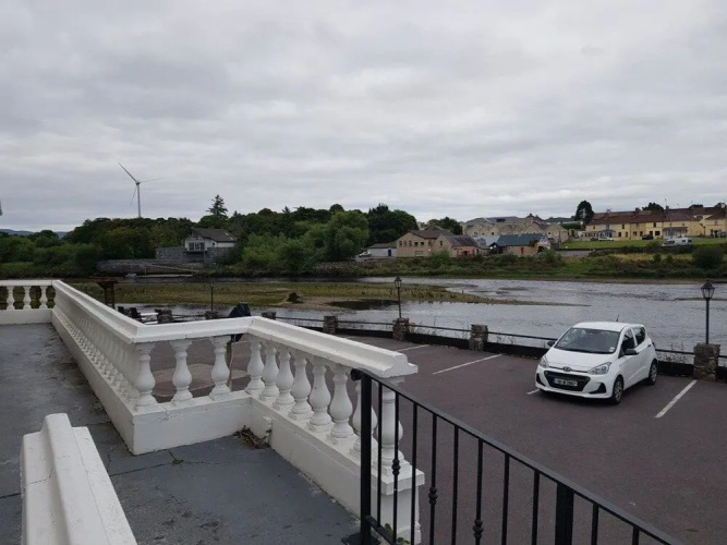 The River's Edge Guest House