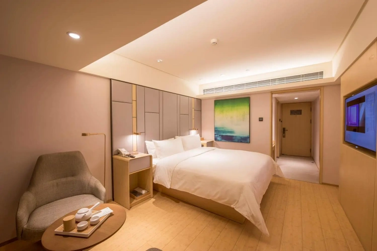 Superior Double room with street view