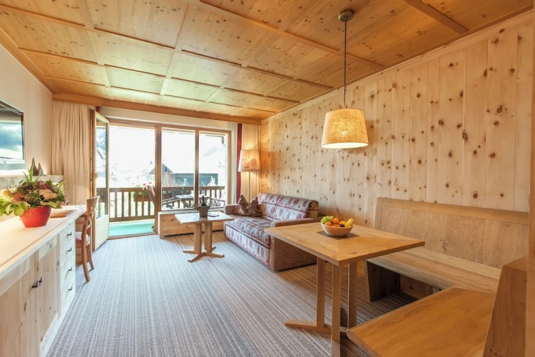 Suite with balcony