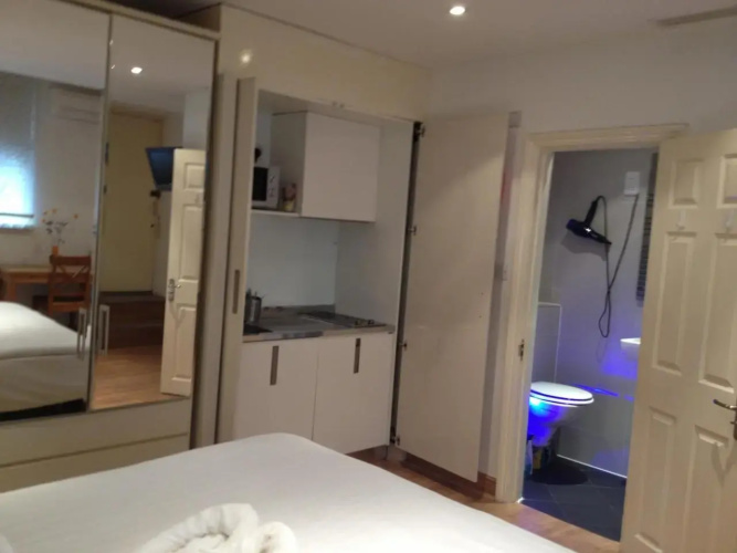 274 Suites