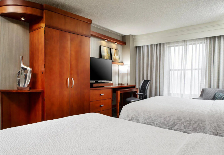 Courtyard by Marriott Hamilton
