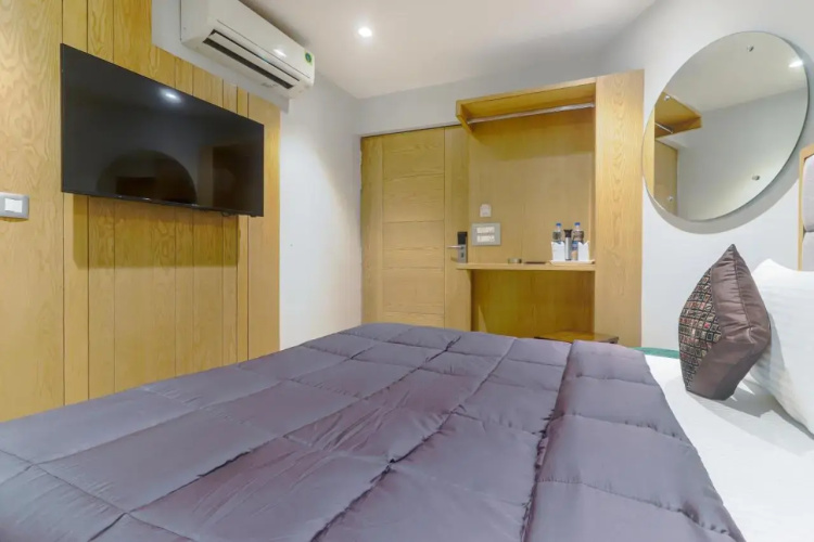Hotel Bricks, Karol Bagh, New Delhi