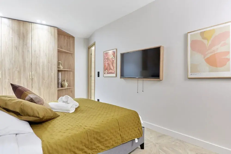 Superb Apartment Center of Paris Montmartre