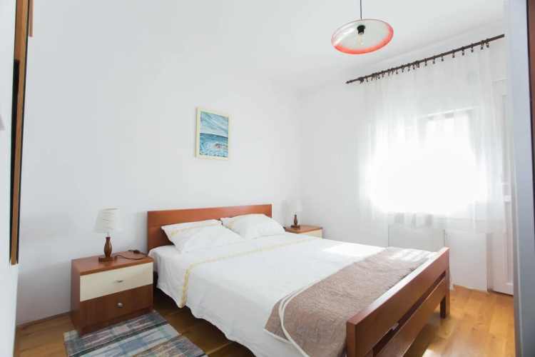 Apartments Ana