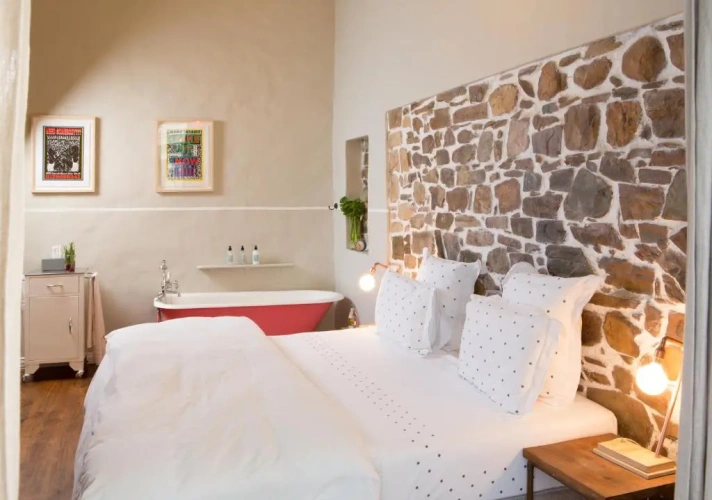 2 Bedrooms Apartment with view