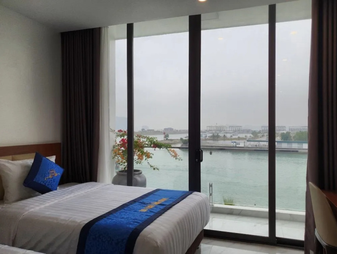 Ha Long Land Hotel