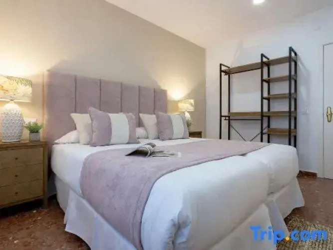 3 Bedrooms Apartment