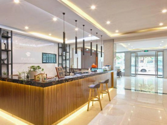 Pebble Motel Cloud Hotel (Chaohu Wanda Plaza)