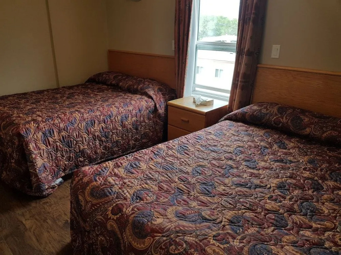 Avalon Inn