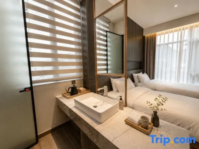 Standard Double room with courtyard view