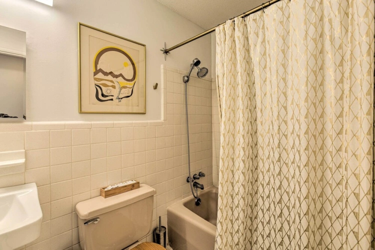 3 Bedrooms Cottage