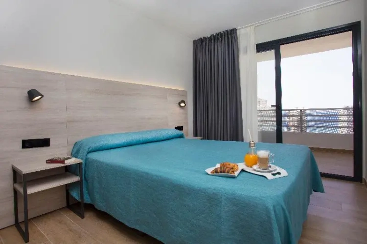 1 Bedroom Apartment with balcony