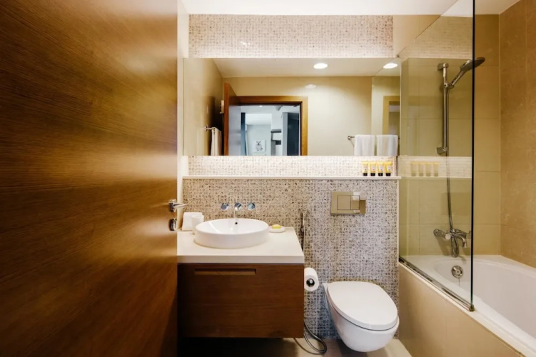 FantaStay Claren Tower 1