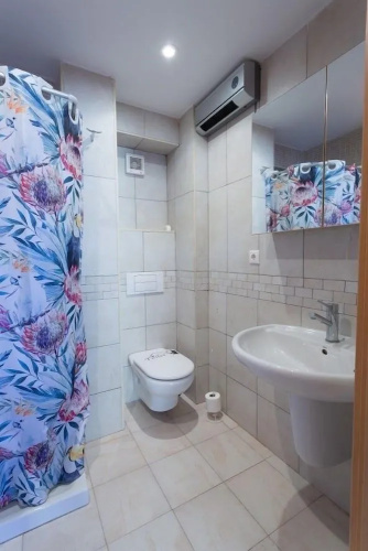 Regina Maris apartment
