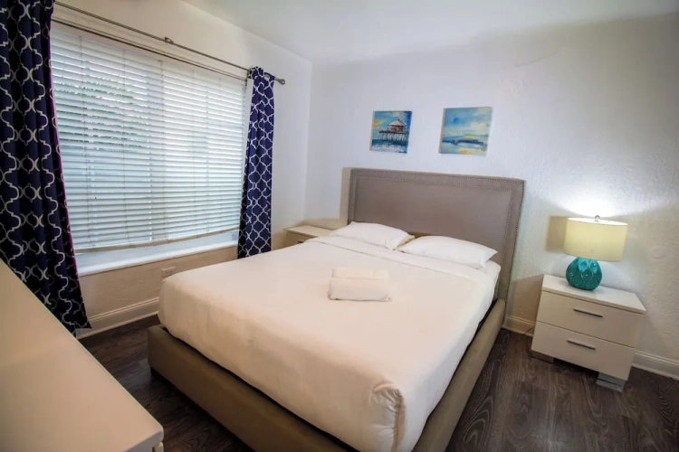 2 Bedrooms Classic Apartment
