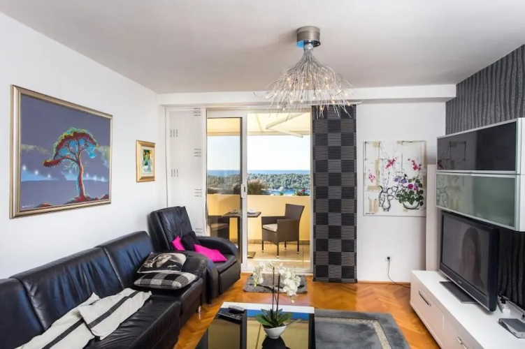 Sea View Apartments - Leo