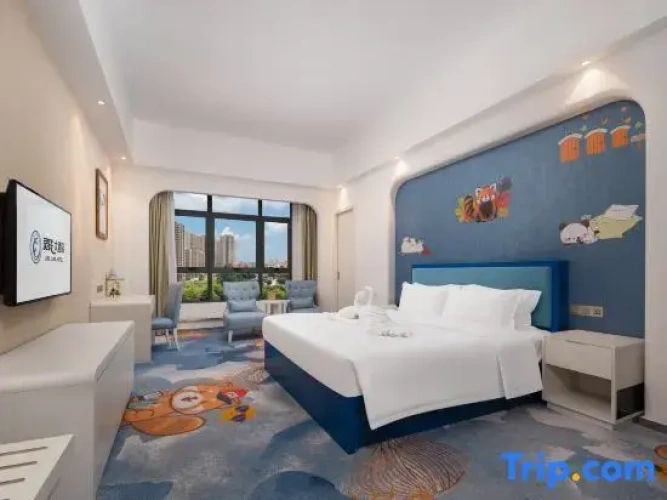 2 Bedrooms Quadruple Family Suite with lake view