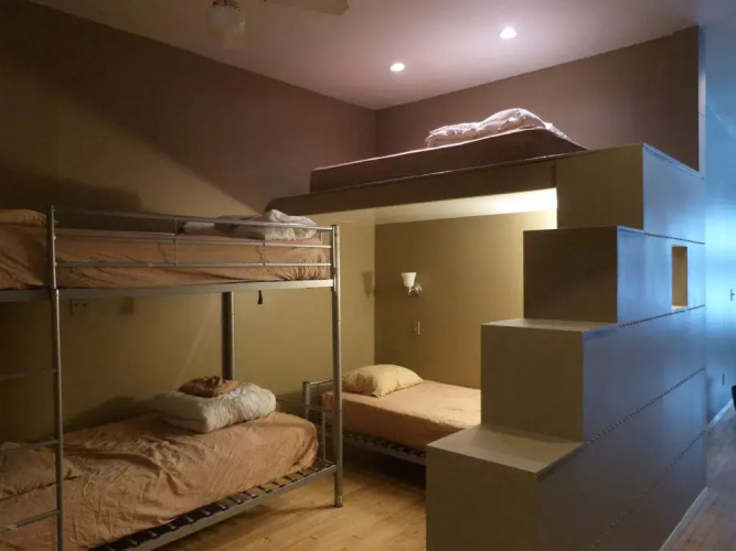 IHSP Chicago Hostel