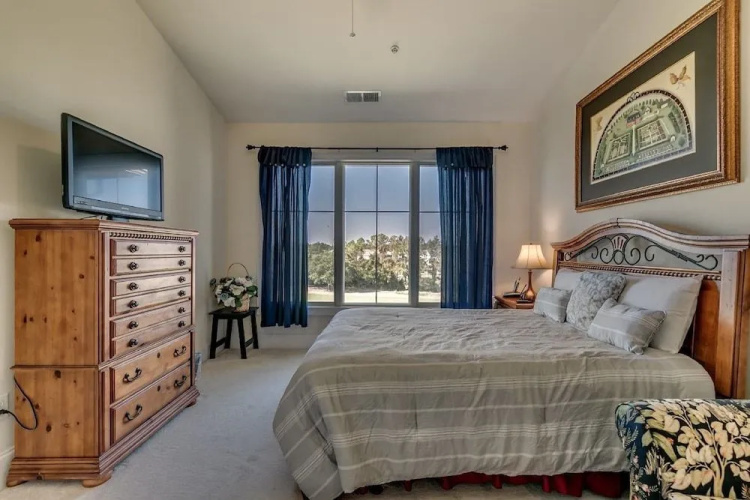 Edgewater - 846 by RedAwning