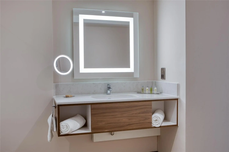 1 Bedroom Double Suite
