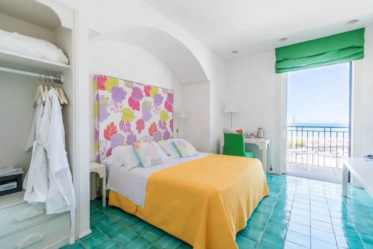 1 Bedroom Family Suite with balcony and with sea view