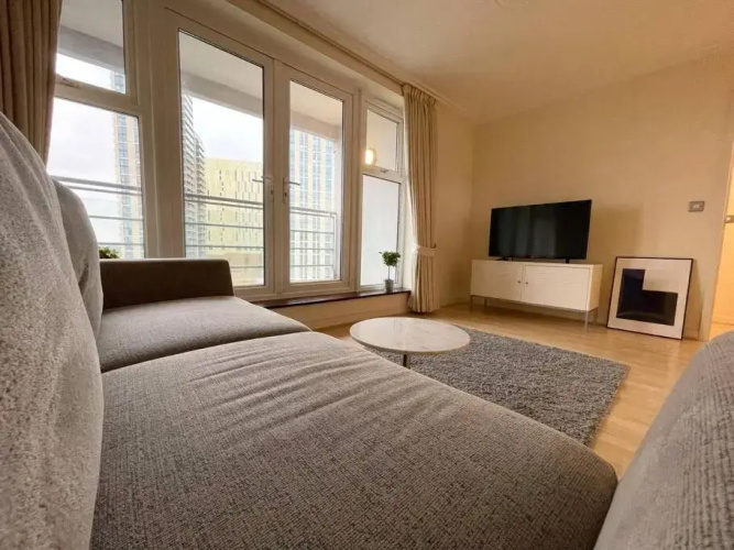 LUXURY APARTMENT, SAUNA, GYM, 24hrs Concierge