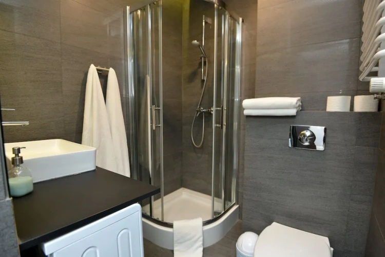 1 Bedroom Comfort Apartment