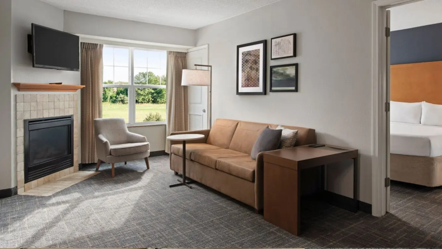 1 Bedroom Suite