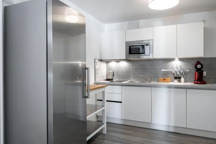 2 Bedrooms Apartment