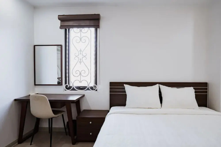 The Eastern Hotel & Apartment