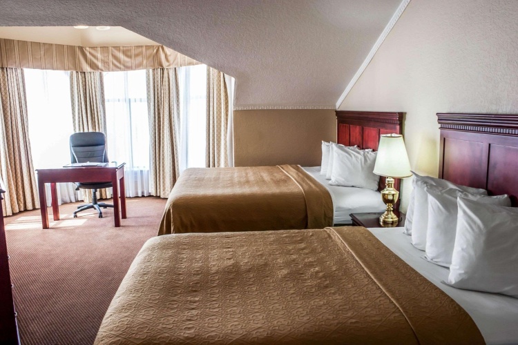 Quality Inn & Suites photo 6